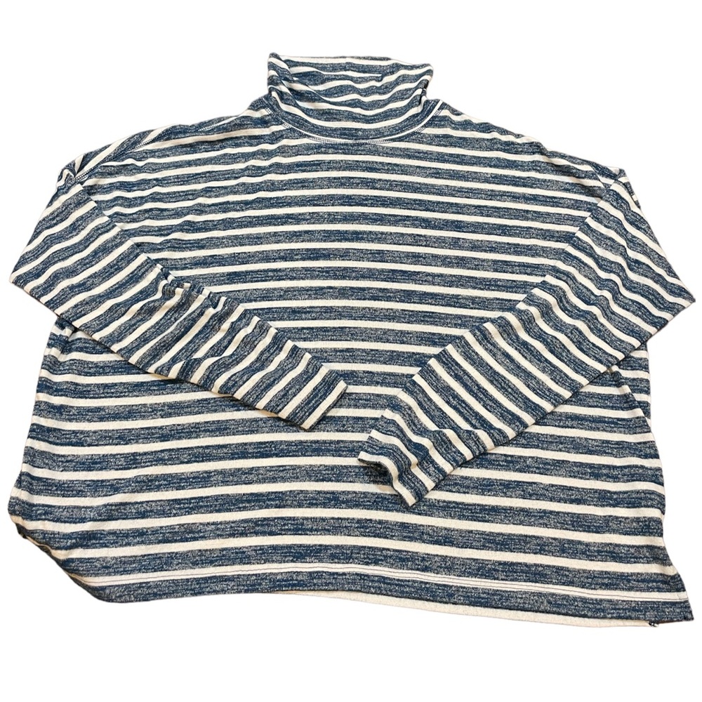 NWOT Banana Republic Turtle Neck Sweater